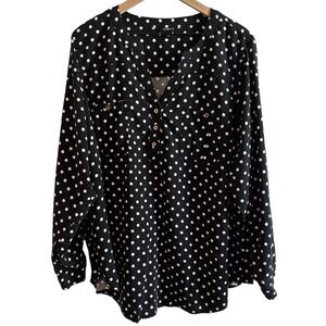 Torrid Blouse Size 4 Polka Dot Roll Tab Sleeve Business Casual Professional Fun